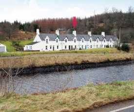 Crinan Canal Cottage