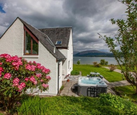 Seabank Lochside Farmhouse