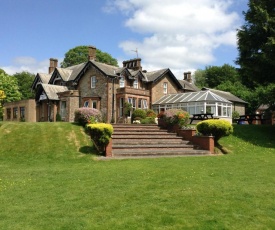 Arden House Hotel