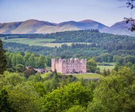 Stableyard Apartment: Drumlanrig Castle