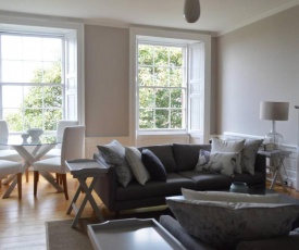 4 Bedroom Clock Tower Apartment in Edinburgh