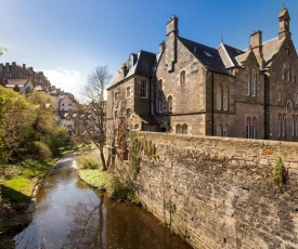 400 Dean Village Apartment