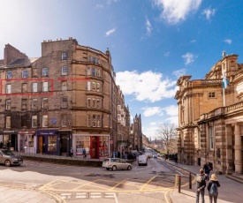 Bank St Royal Mile