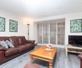 Beautiful 2 Bedroom Flat In Converted Distillery