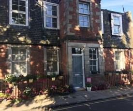 Beautiful Scandi-Inspired one bed in Stockbridge