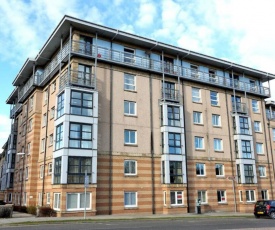 Lovely 2 Bed Apartment Close To Aberdeen Beach!
