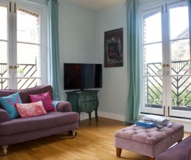 Charming City Centre Flat Sleeps 4