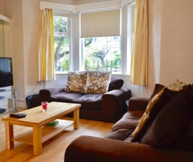 Comfortable 2 Bed apartment in Blackford