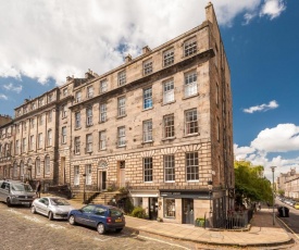 Dundonald Street Apartment