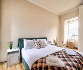 GuestReady - Cosy 2BR Top Floor Apt at World's End