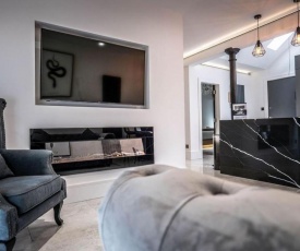 Luxury royal mile boutique 2bedroom apartment