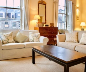 Period Property on Castle Street-Sleeps 6