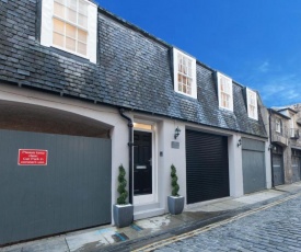 Queensferry Street Lane - Fantastic 2 BR City Centre Mews House with free secure parking!