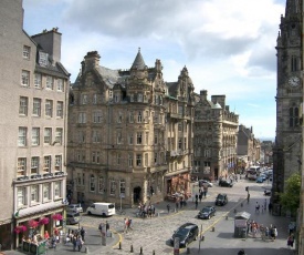 Royal Mile, Edinburgh - 2 Bedroom Apartment