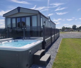 Langton 24 Luxury Lodge with Hot Tub by St Andrews