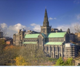 Fantastic Victorian apartment next to Glasgow Green Park