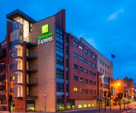 Holiday Inn Express - Glasgow - City Ctr Riverside, an IHG Hotel