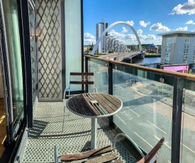 HYDRO/SECC 2 bed Luxury Apartment