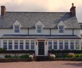 Summer Isles Hotel