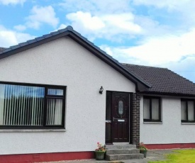 2 Bed home with private garden in the Highlands