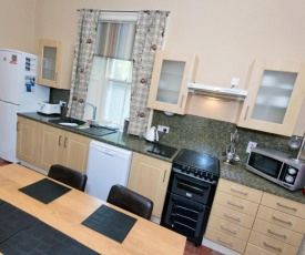 Caithness Business 3 Bed Apartment #1