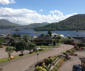 Caledonian canal apartment, Corpach