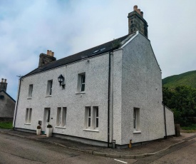 Dunvegan House