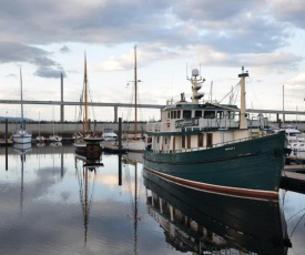 The Boat and Breakfast