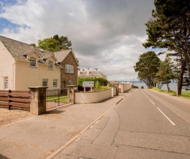 Sea View Lodge