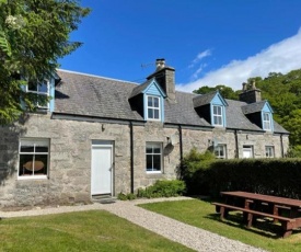 Burnside & Jocks Cottage on the Blarich Estate