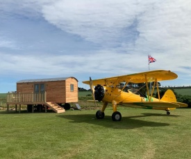 Easter Airfield s off grid shepherds hut
