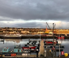 The Steamboat - A Flat with Amazing Harbour Views