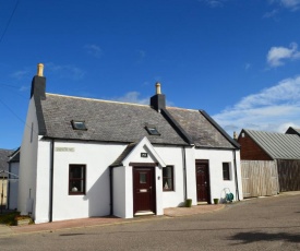 4-Bed Cottage in Portknockie Near Cullen Moray