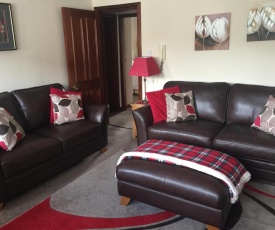 Largs central apartment