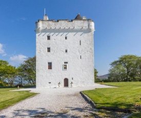 West Kilbride Chateau Sleeps 14 WiFi