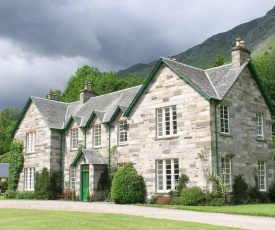 Chesthill House and Estate, Glen Lyon