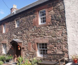Perfect Cottage Ideal Location for exploring Scotland, Highlands & Edinburgh
