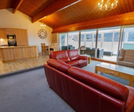 Loch Rannoch Highland Lodge 7