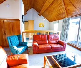 Loch Rannoch Lochside Lodge 6