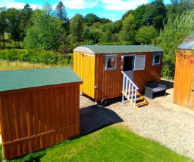 Waterloo Farm Shepherds Hut Glamping