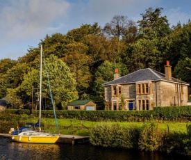 Shelburne Lodge