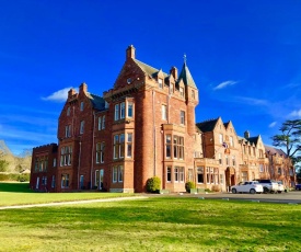 Dryburgh Abbey Hotel