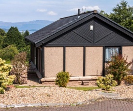 Cameron House Two Bedroom Detached Lodge with Scenic View L34